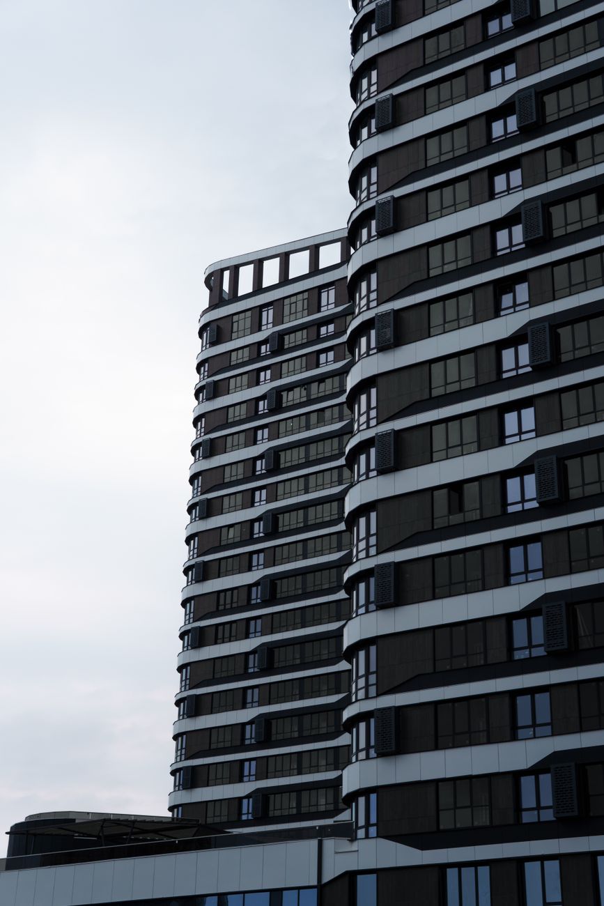 Contemporary Argentine urban skyscraper façade